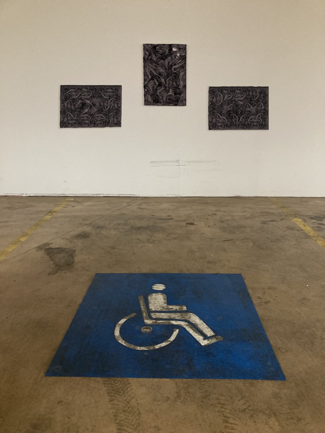 exhibition by artist dissen and giorgia at solo show online