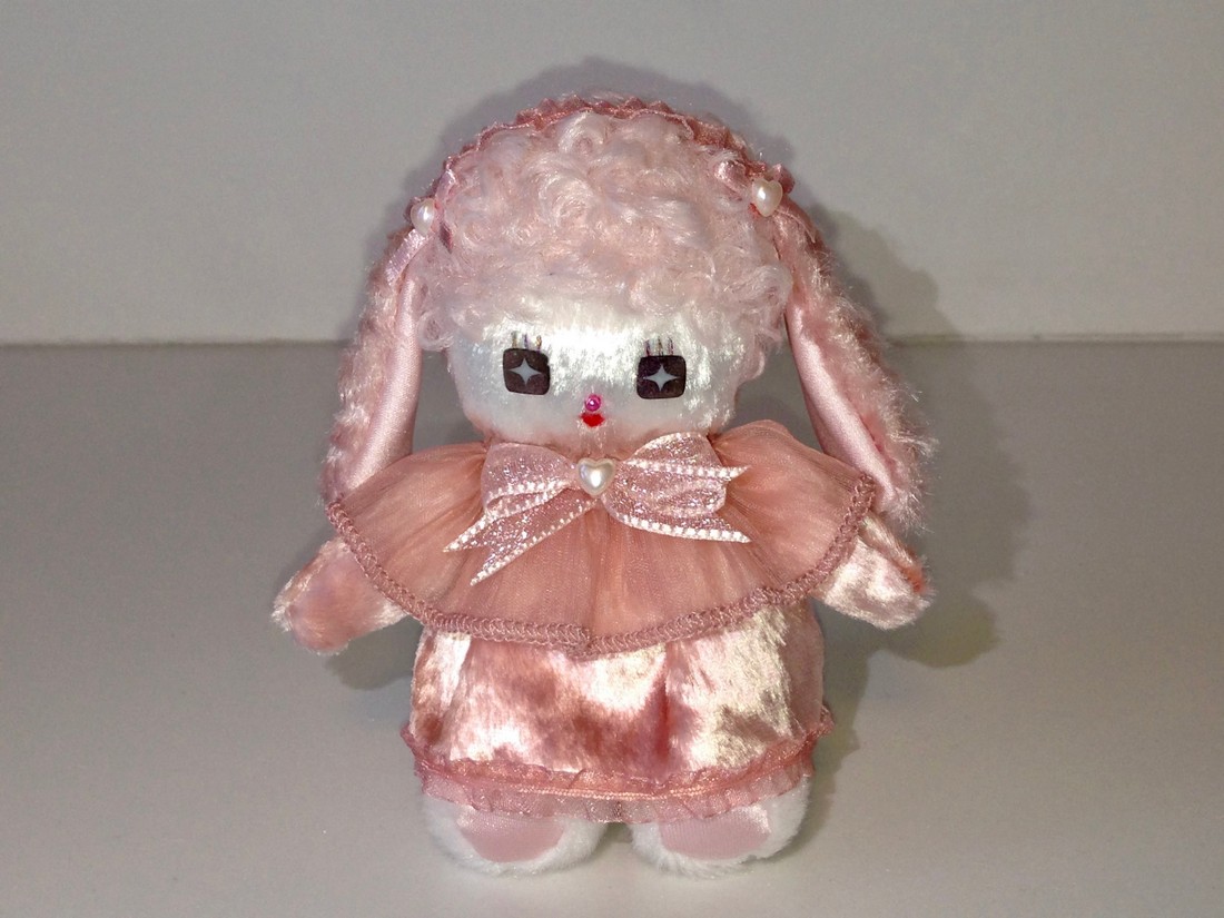 portfolio of gagalalala at solo show online