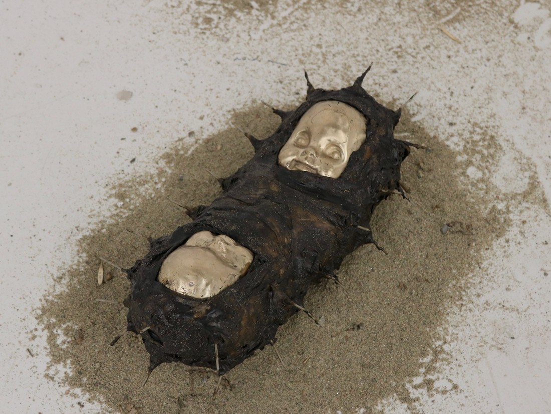 exhibition by artist dan yang at solo show online