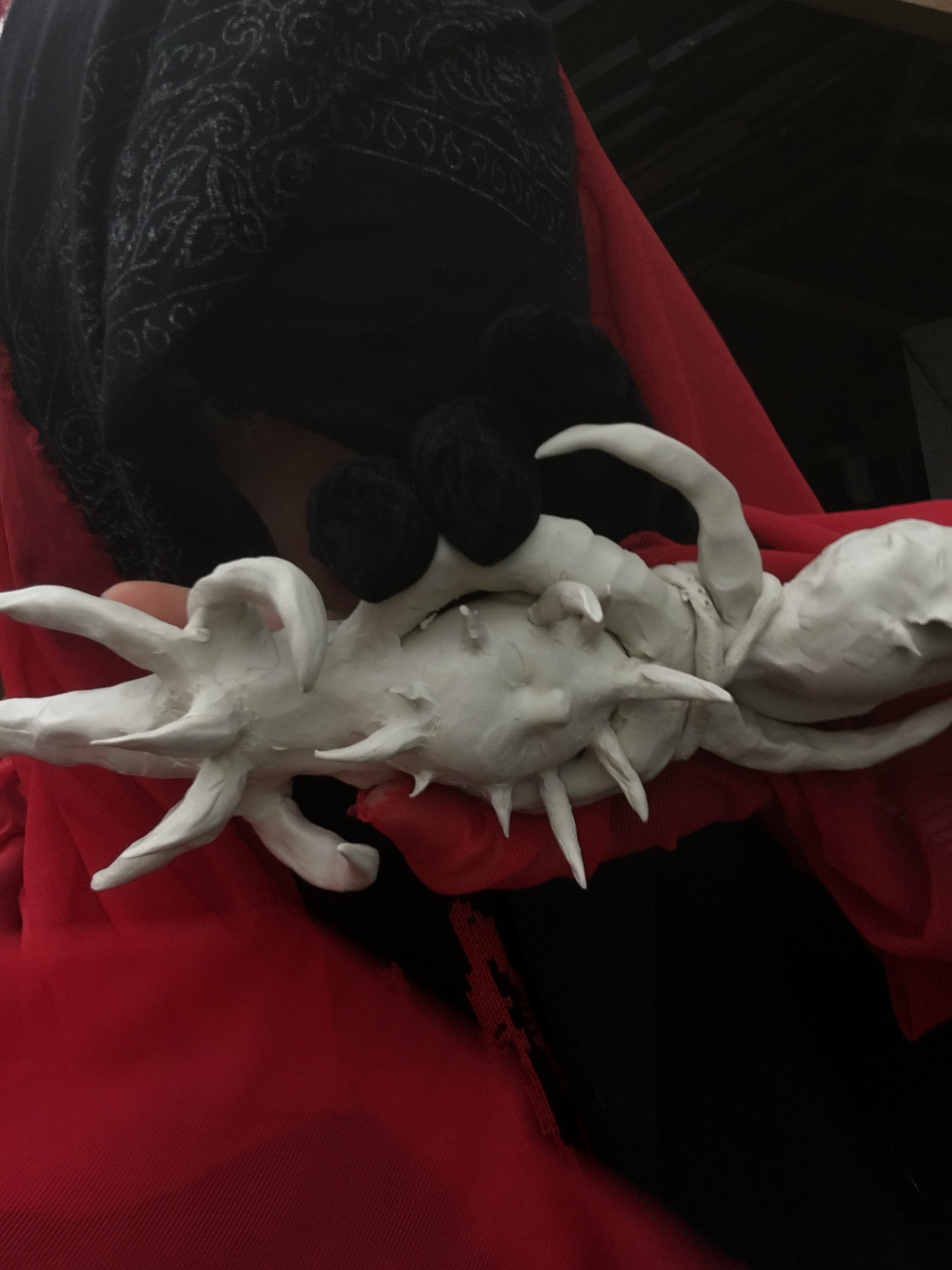 Halo and Dereyni at Solo Show Online