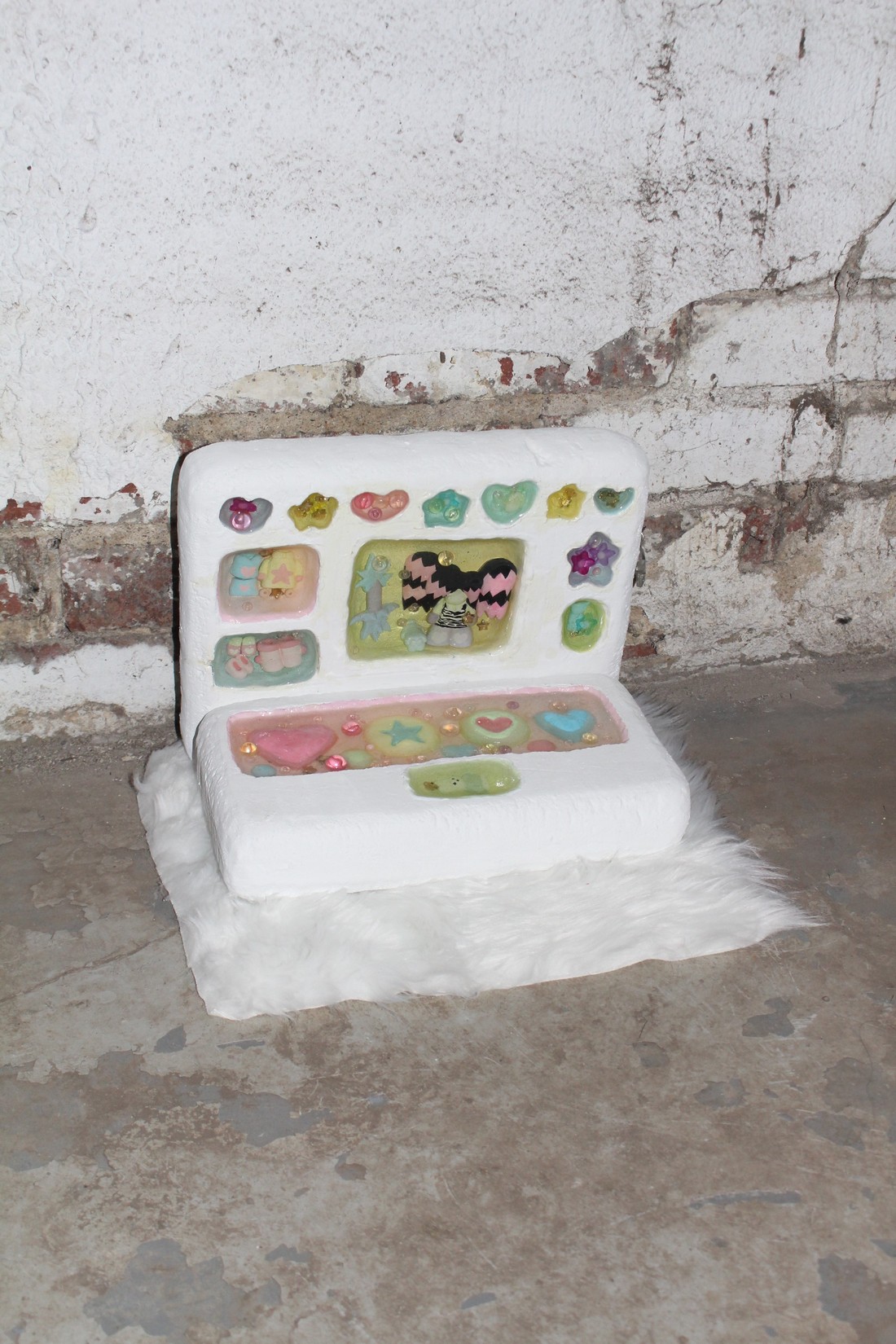 exhibition by artist bebexpiggies at solo show online