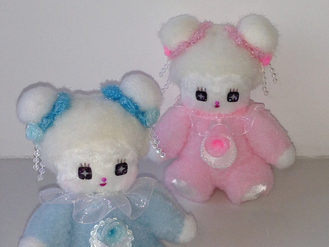 portfolio of gagalalala at solo show online