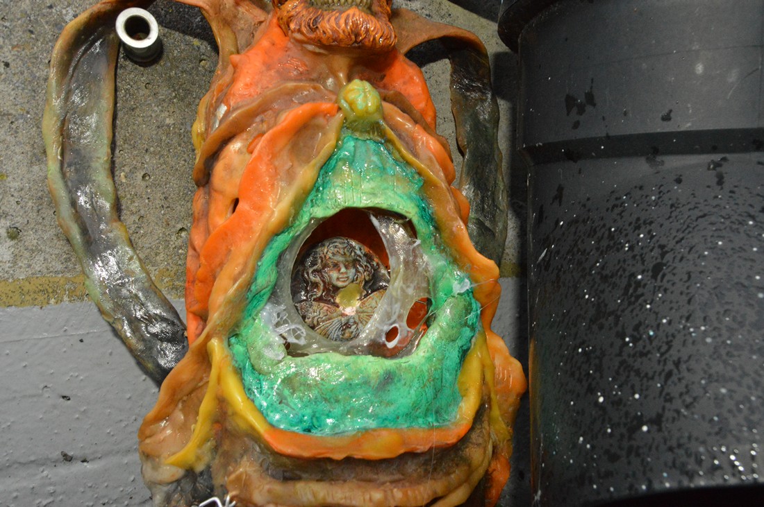 exhibition by artist alex de roeck at solo show online