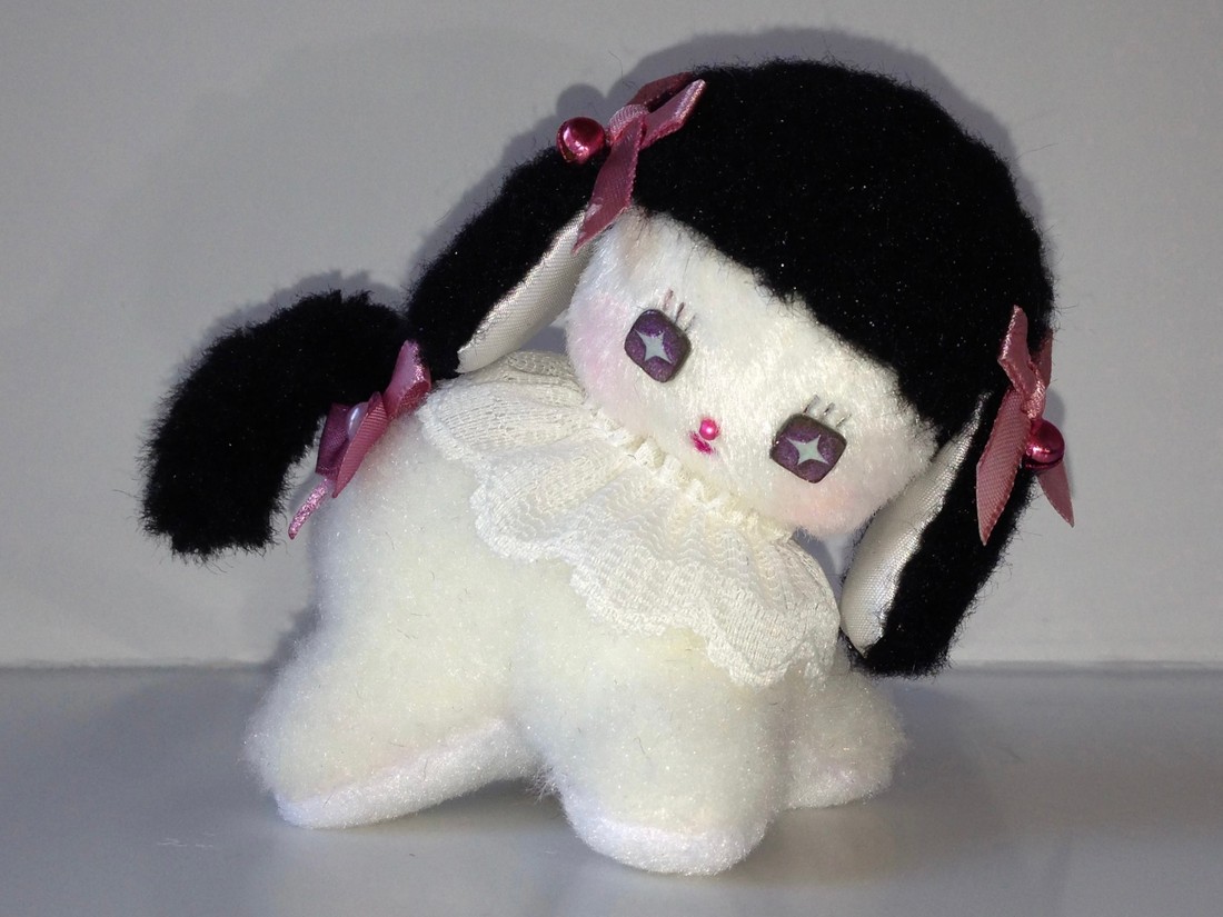 portfolio of gagalalala at solo show online