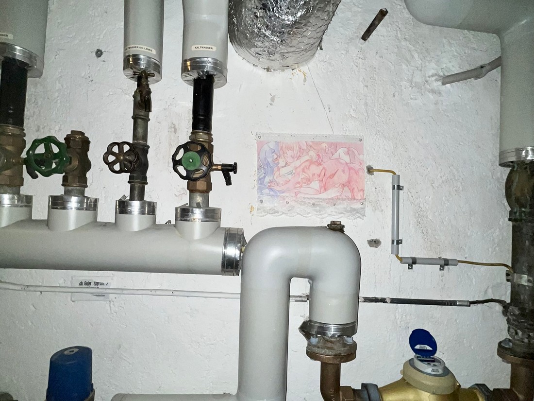 exhibition by artist amanda del valle at solo show online