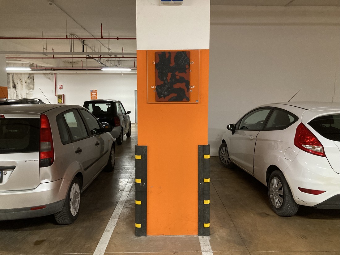 exhibition by artist dissen and giorgia at solo show online