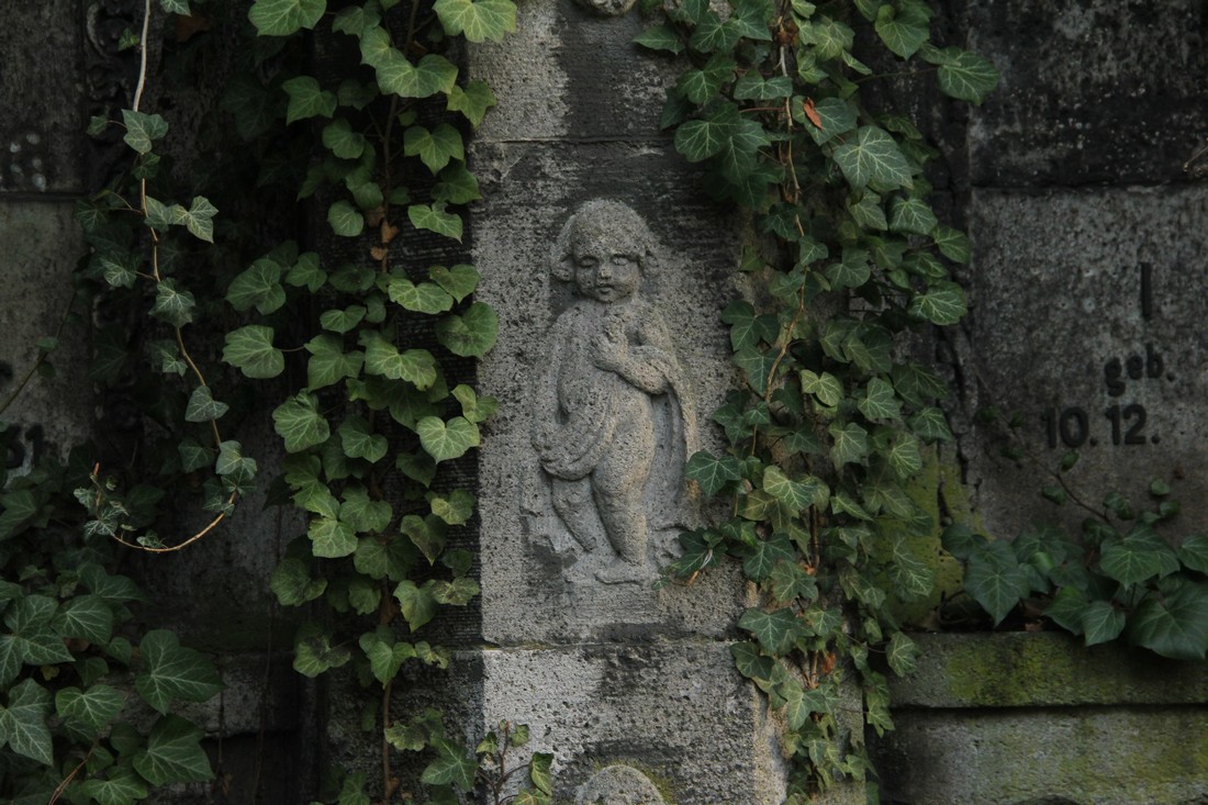 exhibition by Bernice Nauta and Isabel Cavenecia at solo show online