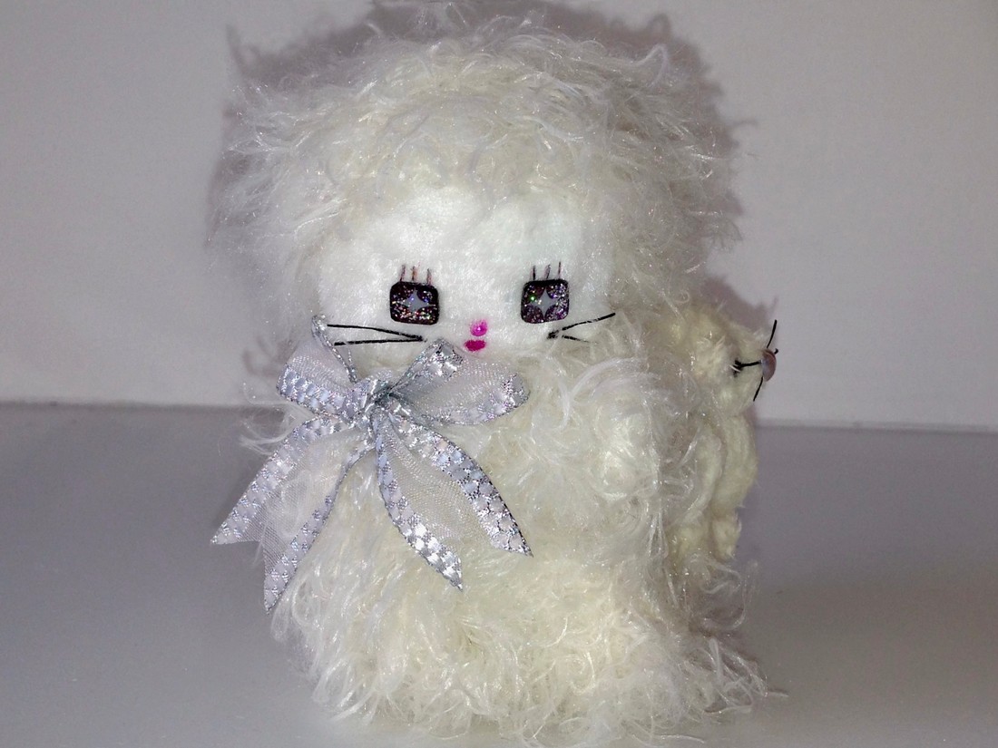 portfolio of gagalalala at solo show online