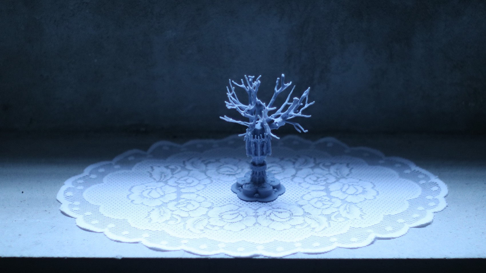 NEO-FOLK-LORE at solo show online