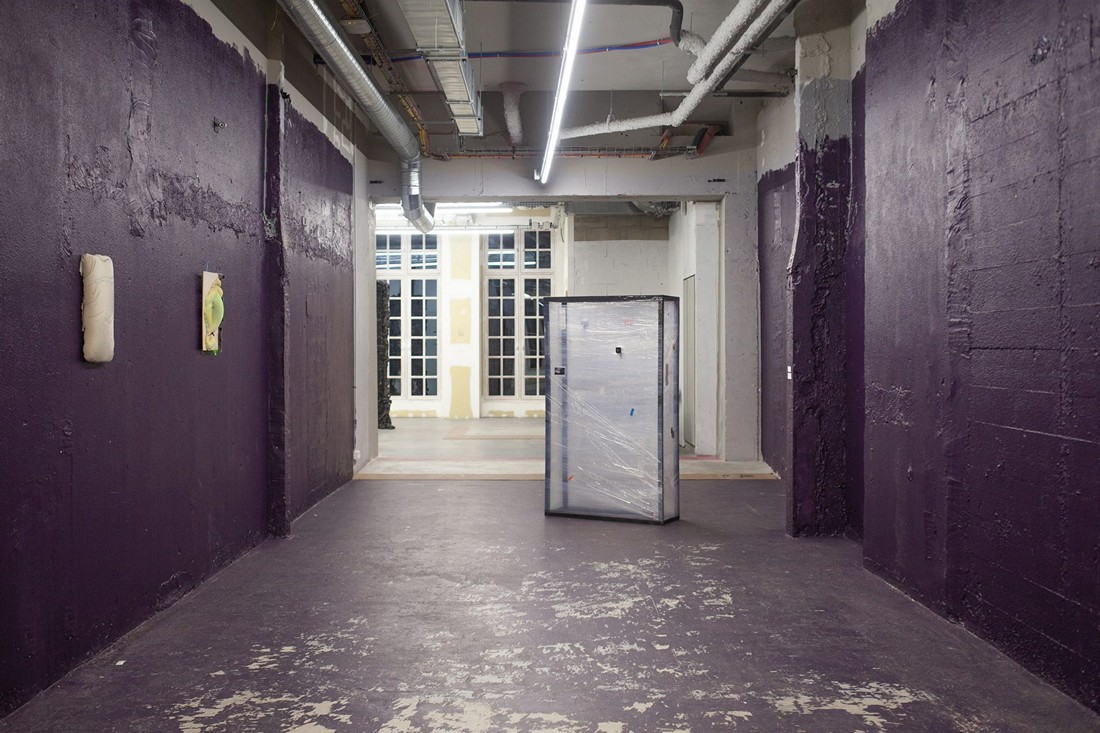 vestiges, a group showat solo show online