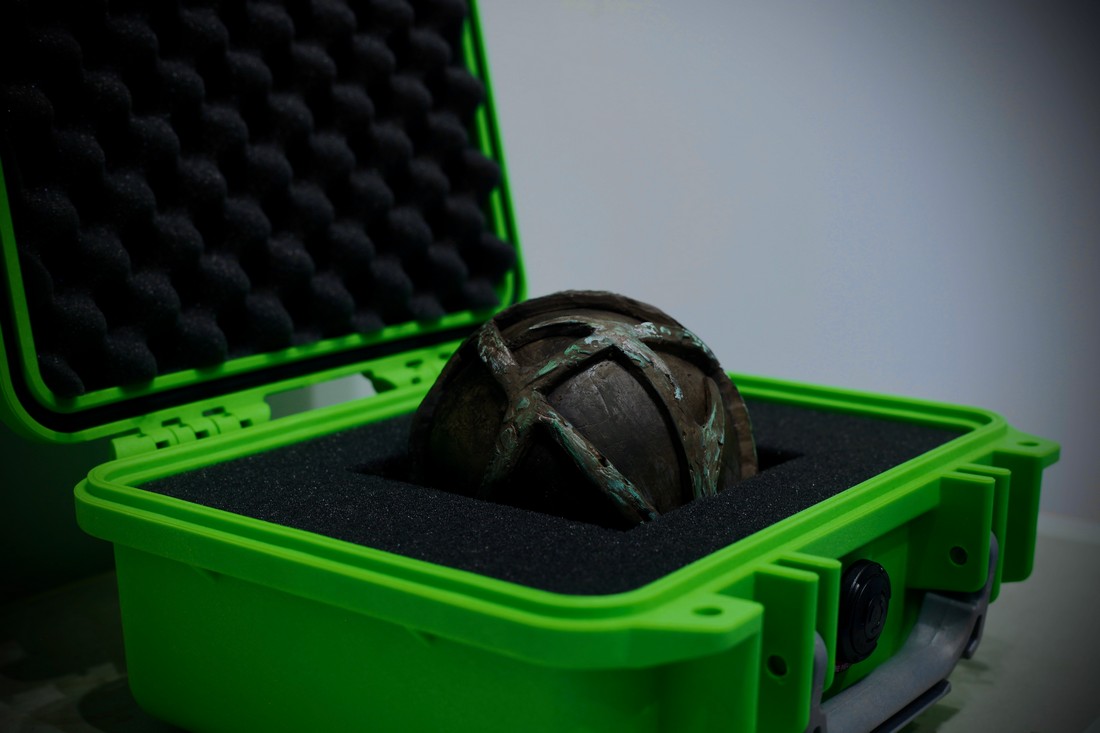 morgue at solo show online