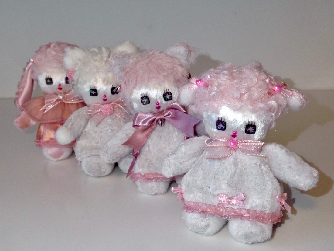 portfolio of gagalalala at solo show online