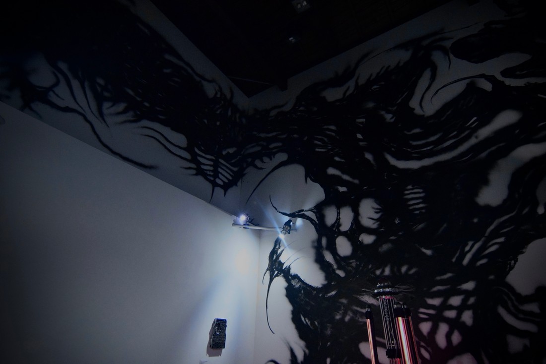 morgue at solo show online