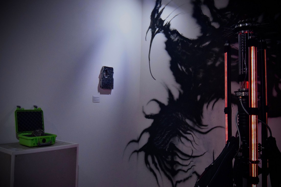 morgue at solo show online