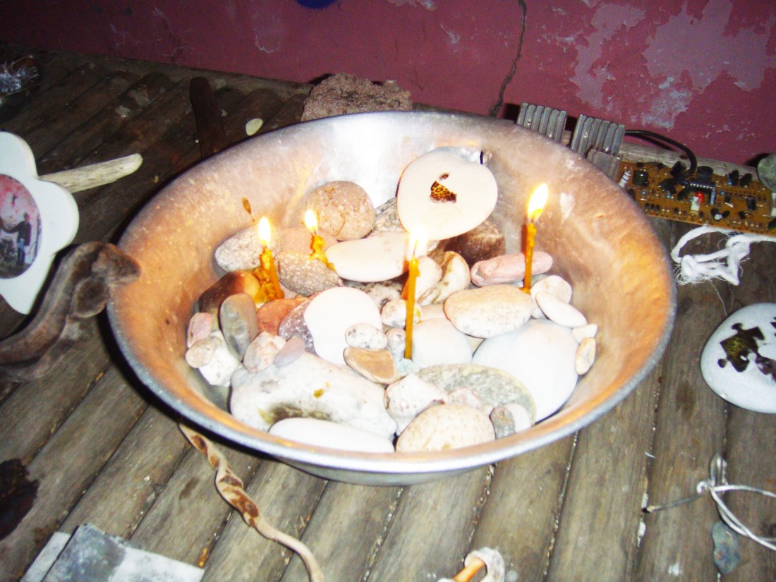 exhibition by kseniya khlopina + olya stolovaya at solo show online